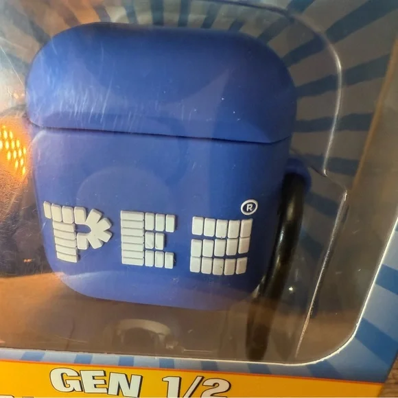 PEZ New Gen 1/2 AirPod Carrying Case Key Chain Carabiner Blue Candy - Picture 3 of 7